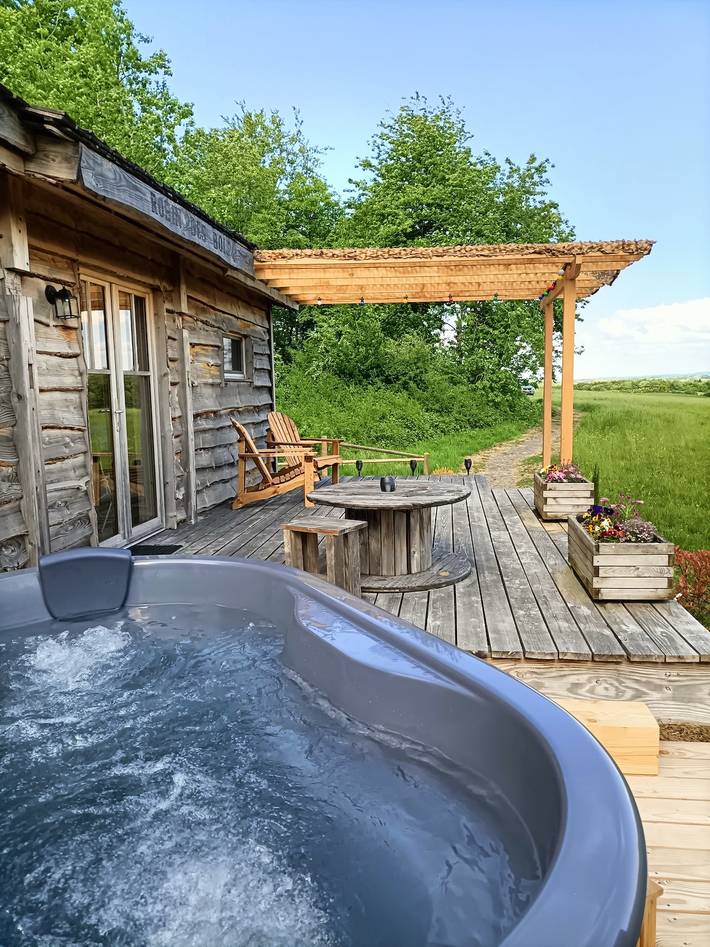 Gîte pour 2 personnes, avec jardin et jacuzzi en Moselle