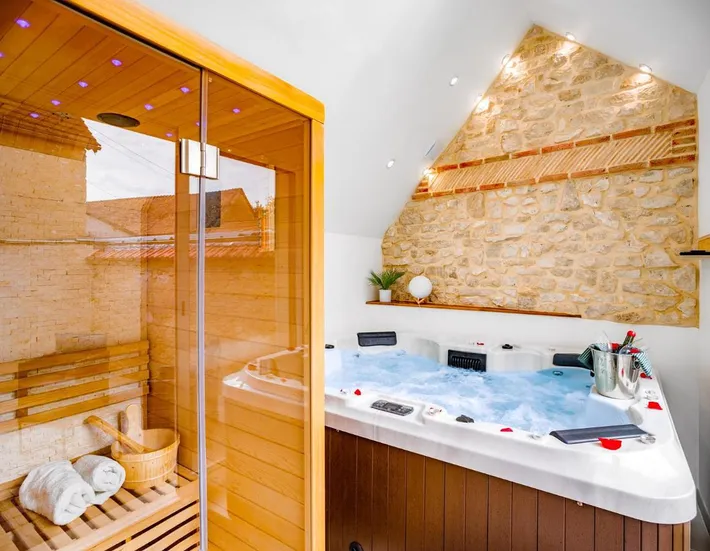 Maison de vacances pour 3 personnes, avec jardin ainsi que jacuzzi et sauna - 1