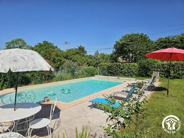 Gîte pour 10 personnes, avec jardin ainsi que piscine et terrasse dans le Tarn
