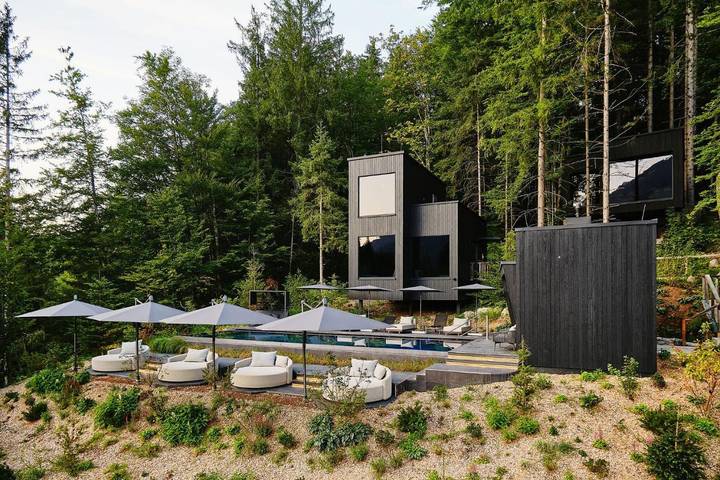 Hotel für 4 Personen, mit Balkon und Terrasse sowie Garten und Pool in Faistenau