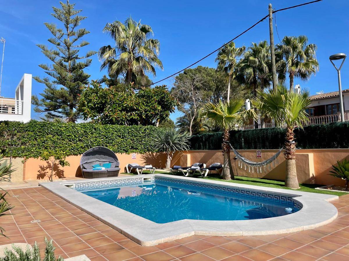 Four-Bedroom House in El Arenal, Palma