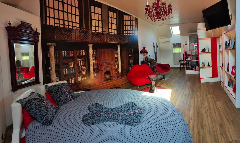 Chambre d’hôtes « Chambre des Délices » avec terrasse privée, Wi-Fi et climatisation in Ars-les-Favets, Puy-de-Dôme