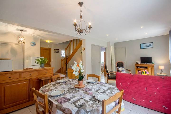 Gîte pour 6 personnes, avec Terrasse et Jardin à Locmariaquer