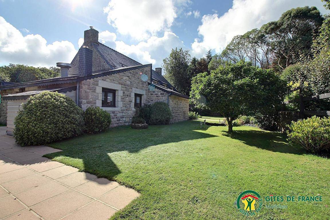 Le Jardin d'Erables - Pâquerette in Berné, Région de Pontivy