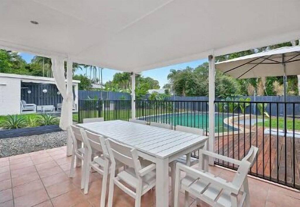 Endeavour Beach House at Clifton Beach, perfect place for a relaxing Holiday in Clifton Beach (Cairns), Cairns