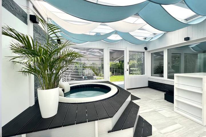 Ferienhaus für 5 Personen, mit Whirlpool und Sauna sowie Garten - 1