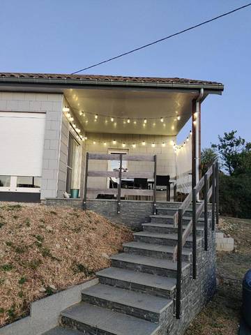 Location de vacances pour 7 personnes, avec vue et jardin à Beaulieu (Largentière)