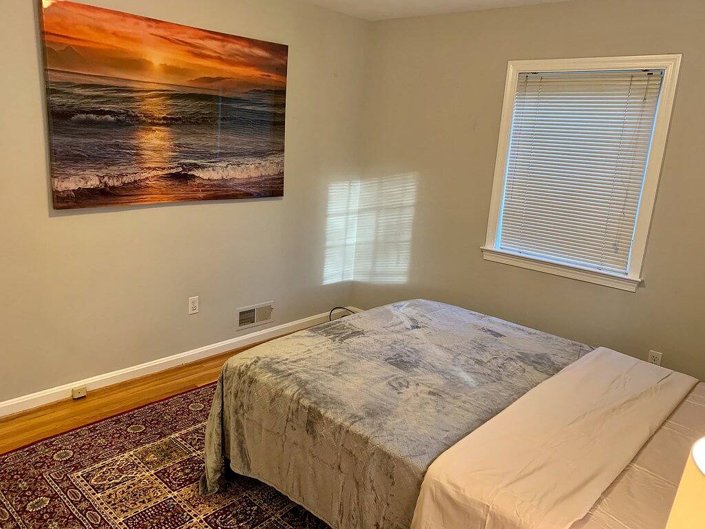 Gehen Sie zur U-Bahn, 2 Schlafzimmer, Minuten zu Whitehouse in Arlington (VA), Arlington County