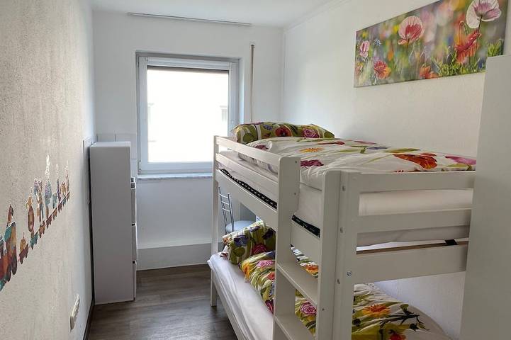 Ganze Wohnung, Wunderschöne frisch renovierte Ferienwohnung 2020 mit Pool in Stockheim (Oberfranken), Frankenwald