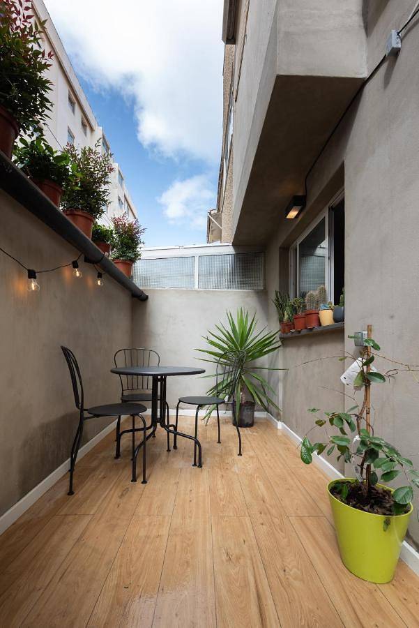Apartamento inteiro, L'Atelier - Warm Porto Loft in Foz do Douro, Porto