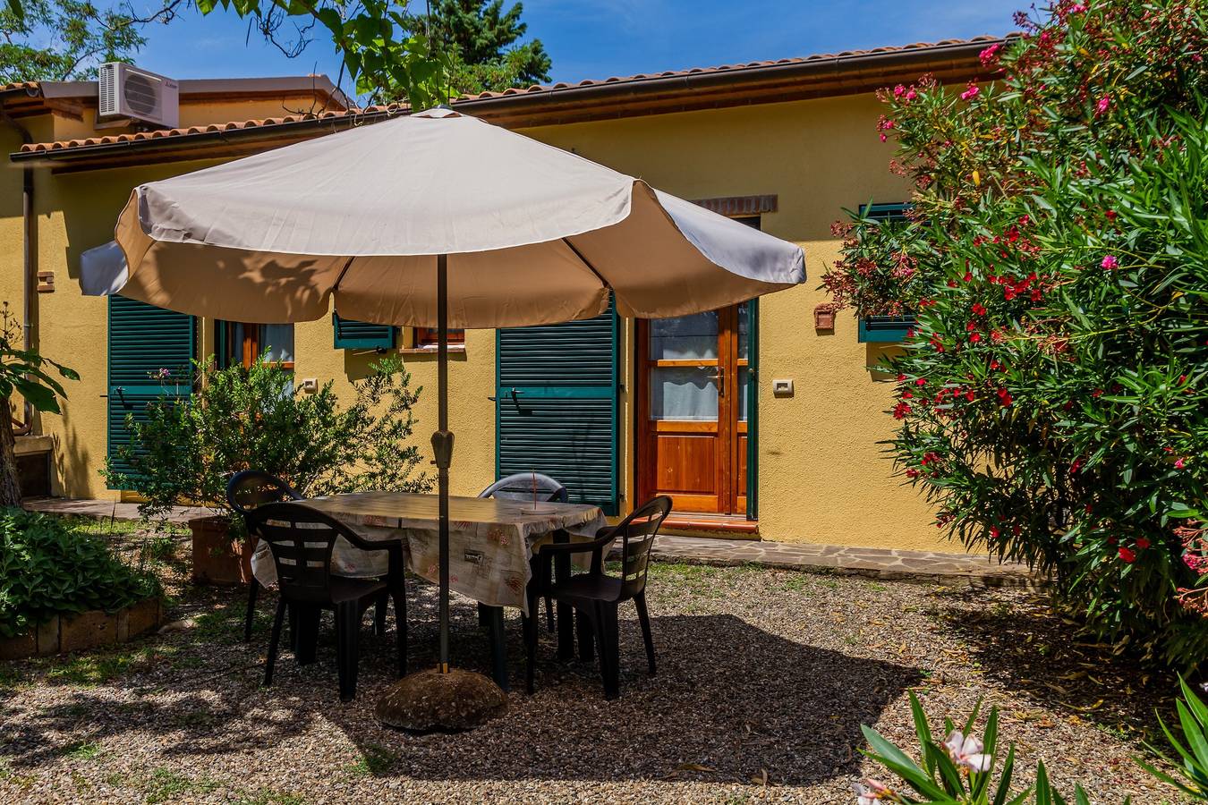 Appartamento intero, Appartamento "Oleandro - Agriturismo La Fattoria" con giardino e Wi-Fi in Grosseto, Provincia di Grosseto