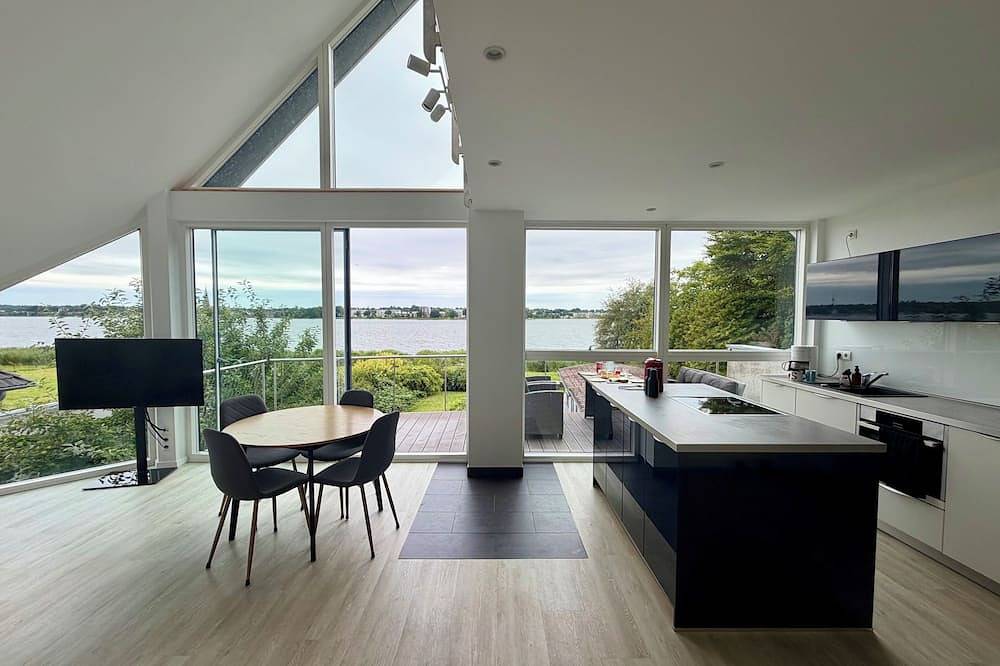Ganze Wohnung, Diese wunderschöne 3-Zimmer-Ferienwohnung mit Galerie lässt keine Wünsche offen in Fahrdorf, Schleswig & Umgebung