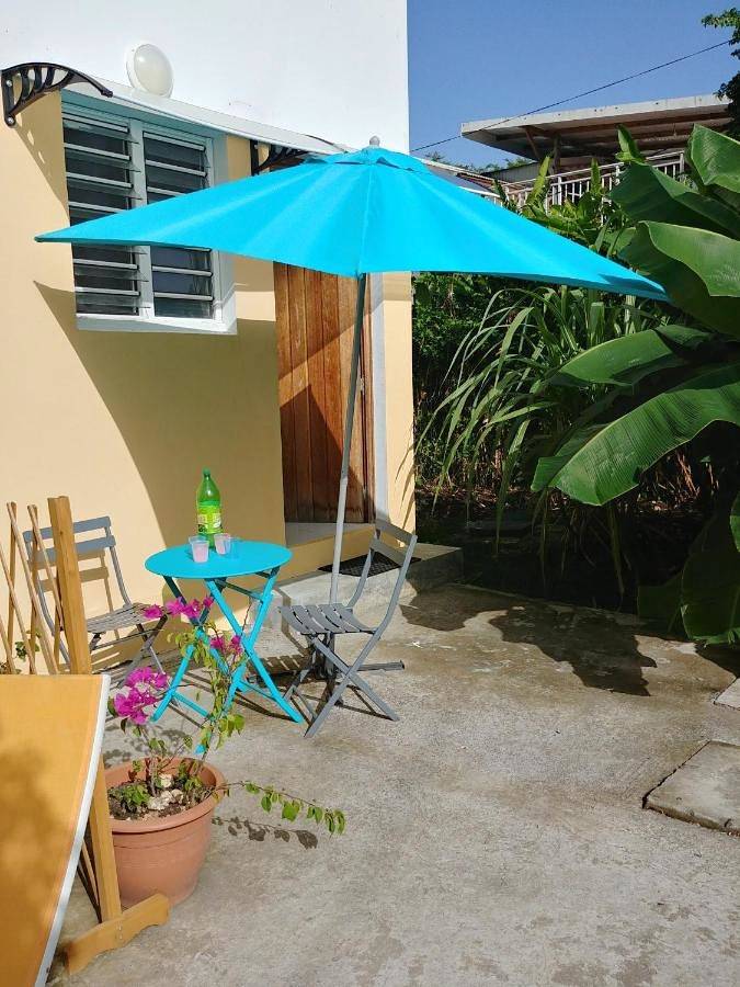 Location de vacances pour 2 personnes, avec jardin et vue dans Port-Louis (Guadeloupe) - 3