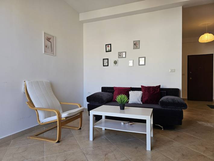 Ganze Wohnung, Ferienwohnung für 5 Personen mit Balkon in Sarandë, Vlorë