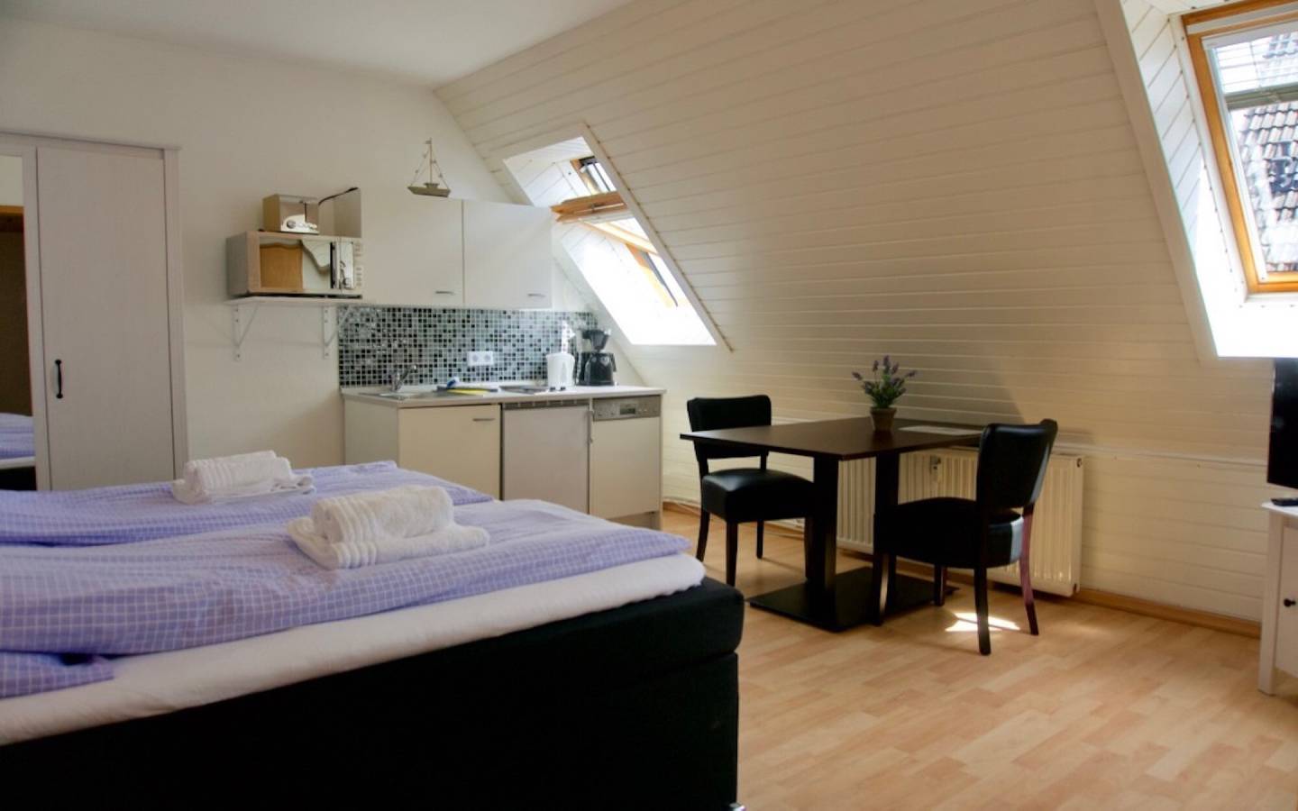 Ganzes Studio, Studio-Apartment 'Luv Lee Duhnen 08' mit Gemeinschaftsgarten und Wlan in Duhnen, Cuxhaven