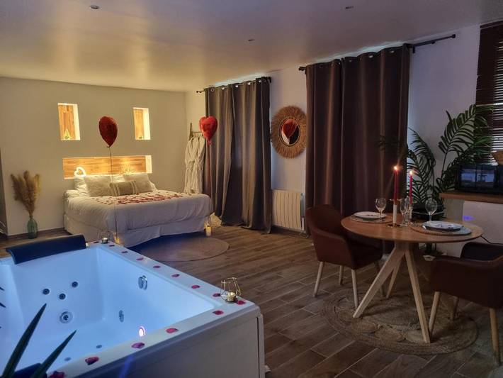 Maison d’hôte pour 2 personnes, avec Jacuzzi et Terrasse ainsi que Jardin et Vue à Montigny-lès-Cormeilles