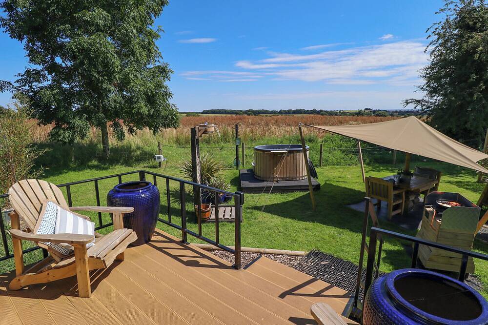Limetree Luxury Glamping Portland, romantic in Nottingham in Sherwood Forest, Nottinghamshire