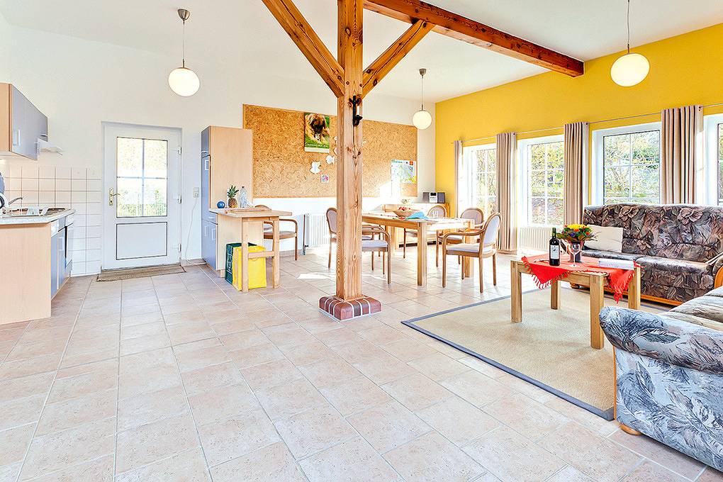 D 018.004 - Leopolds Scheune in Loddin, Bernsteinbäder