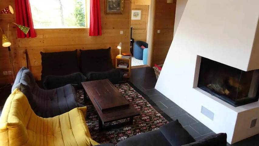 Gîte pour 9 personnes, avec Balcon et Terrasse dans Montgirod
