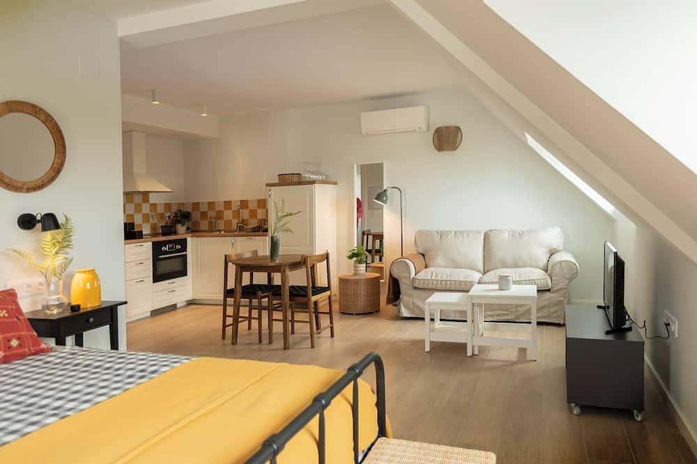 Apartamento entero, Apartamento tipo loft con balcón en el Barrio de Monachil in Barrio de la Vega, Monachil