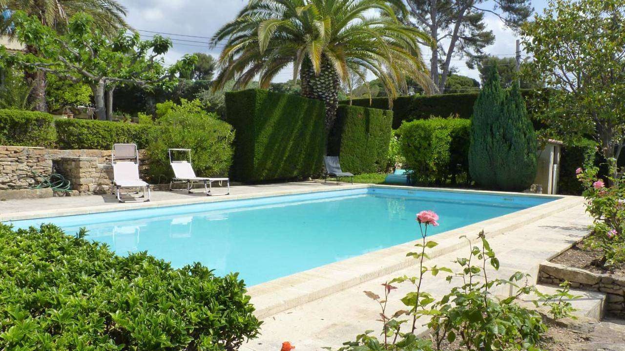 Villa Rima, bas de villa vue mer avec piscine à 200m des plages in La Ciotat, Marseille en omgeving
