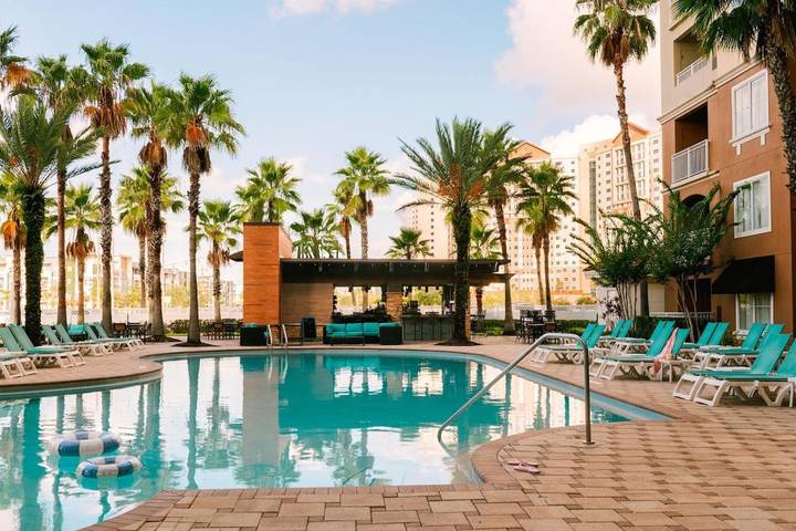 Aparthotel para 4 pessoas, com piscina e jacuzzi e ainda terraço - 1