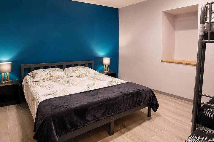 Location de vacances pour 6 personnes, avec jardin à Les Salelles - 4