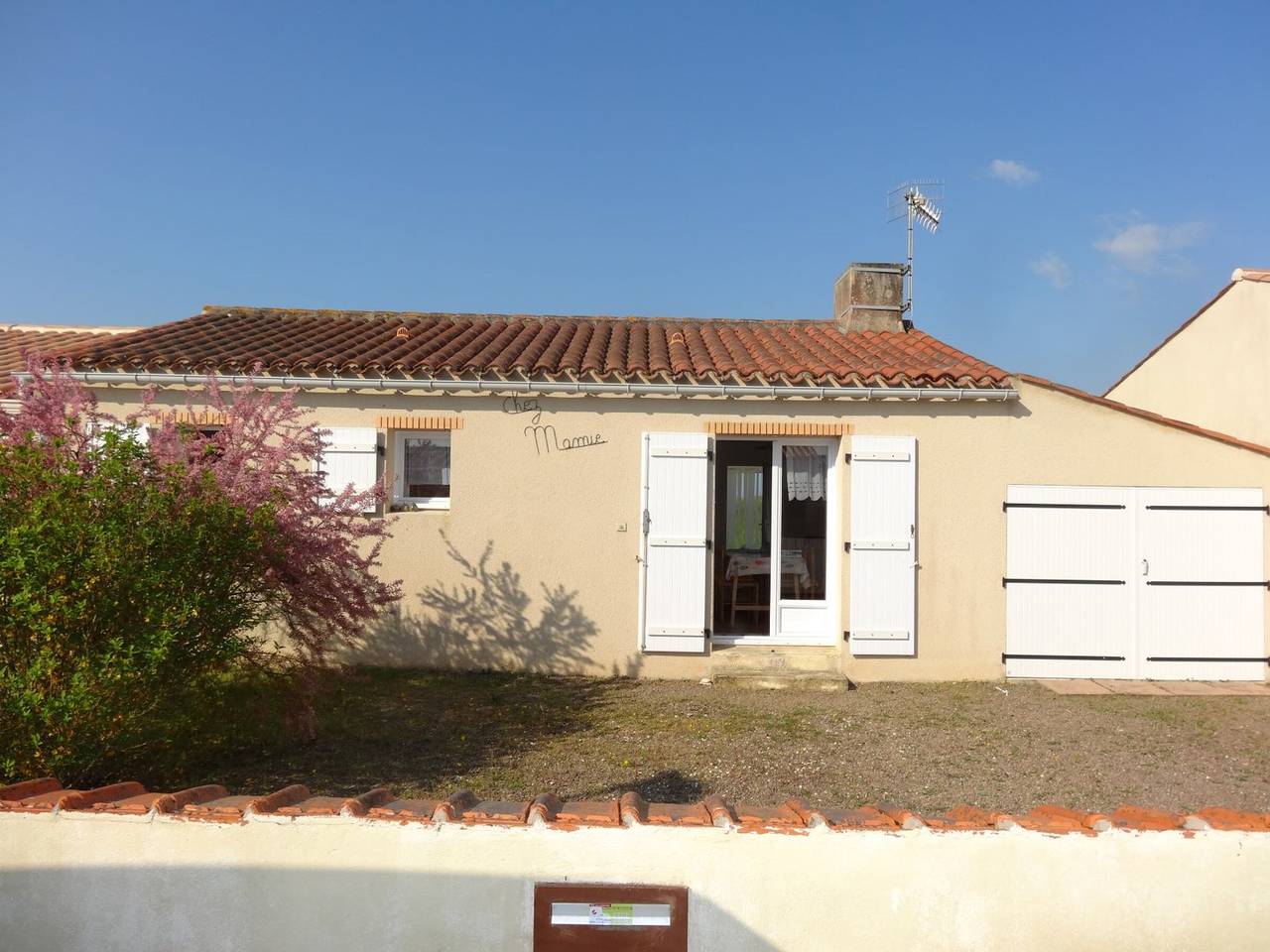 ¡Encantadora casa en zona residencial tranquila cerca de la playa y el centro! in Grues, Fontenay-le-Comte