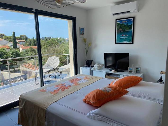 Gîte pour 2 personnes, avec jardin ainsi que piscine et vue à La Garde - 4