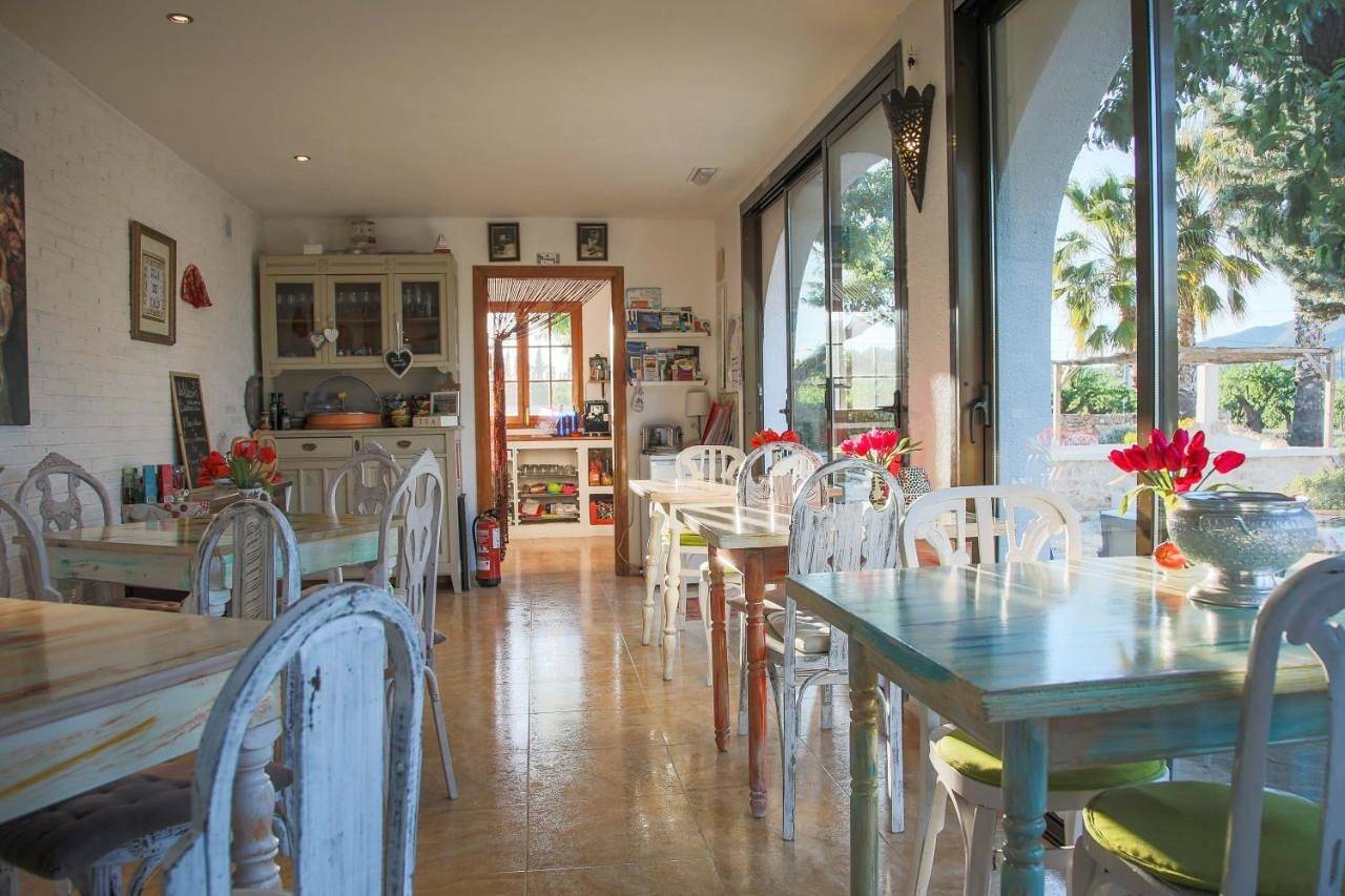 Twin Room with Bathroom in Xaló, Costa Blanca