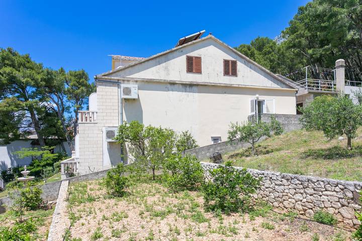Gîte pour 5 personnes, avec balcon/terrasse à Brela - 4