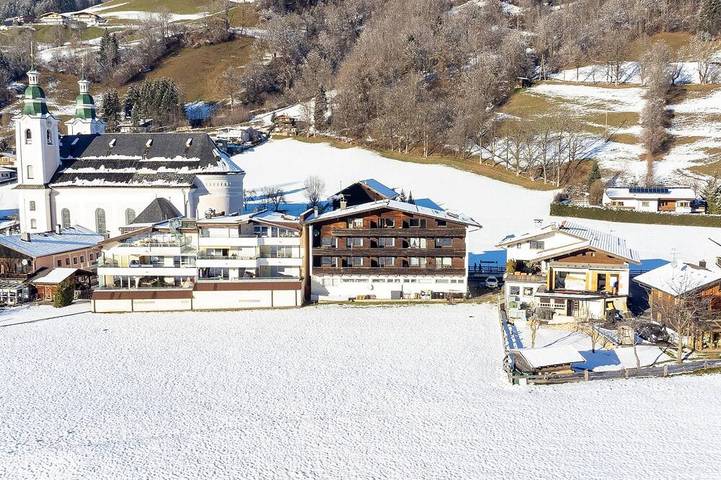 Hütte für 2 Personen, mit Balkon in Brixen im Thale