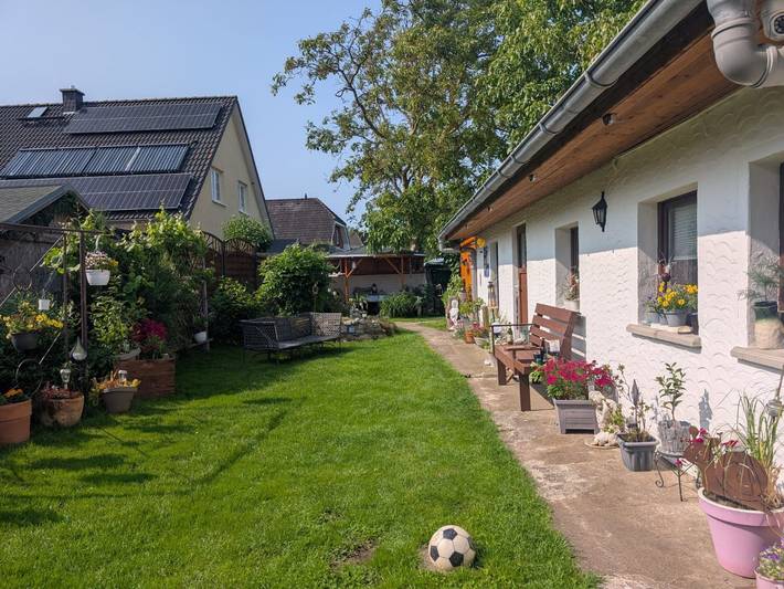 Bungalow für 2 Personen, mit Terrasse und Garten