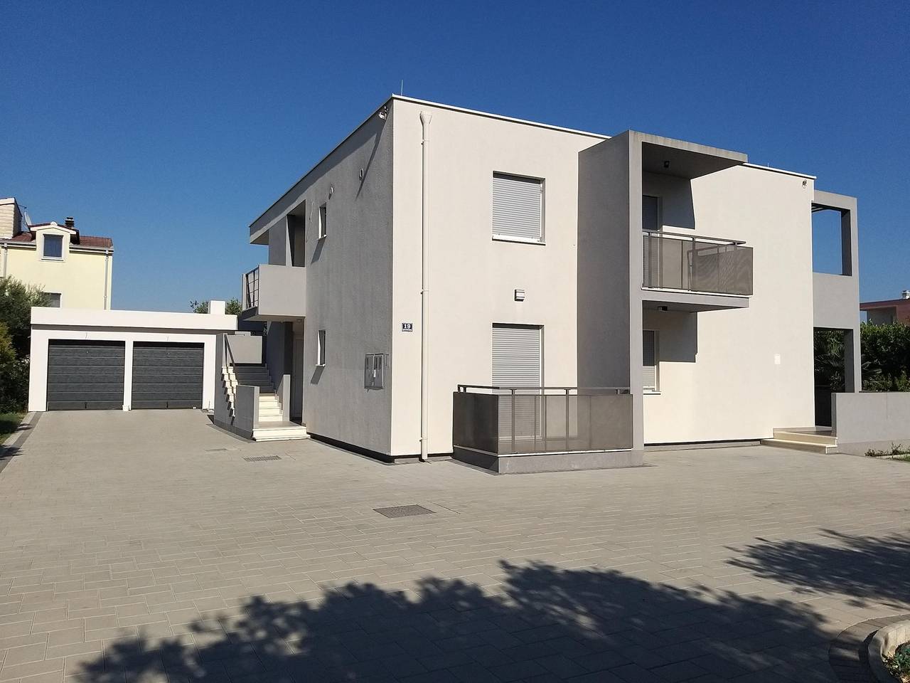 Ganze Wohnung, Wohnung in Kastel Stafilic am Strand in Kastel Novi, Kaštela