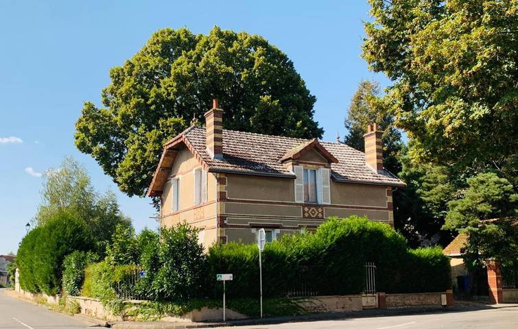 Location de vacances pour 6 personnes, avec Jardin dans Chaudon
