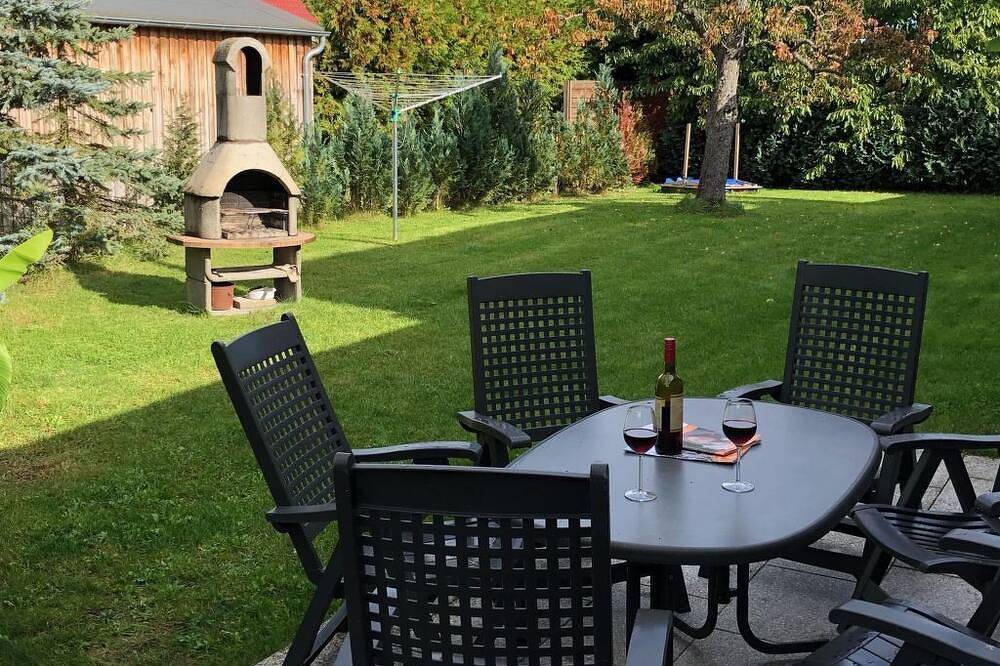 Mit Garten, Grill und Terrasse in Mönkebude, Vorpommern Greifswald