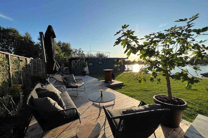 Vakantieappartement voor 6 personen, with tuin and balkon as well as sauna in Vinkeveen