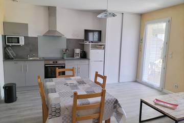 Gîte pour 2 personnes, avec jardin à Eugénie-les-Bains