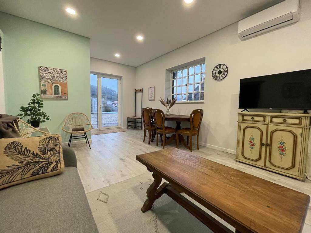 Appartement entier, Two-Bedroom Apartment in Vilarinho (Santo Tirso), District de Porto