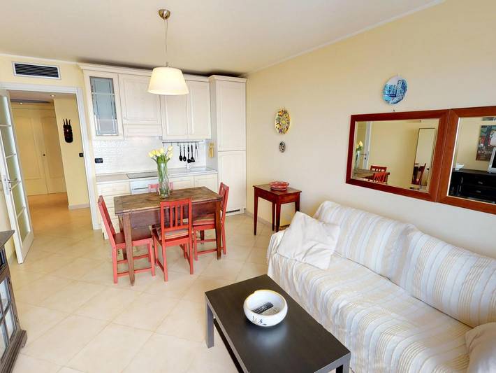 Gîte pour 4 personnes, avec terrasse, animaux acceptés dans Plage des Sablettes Est - 2