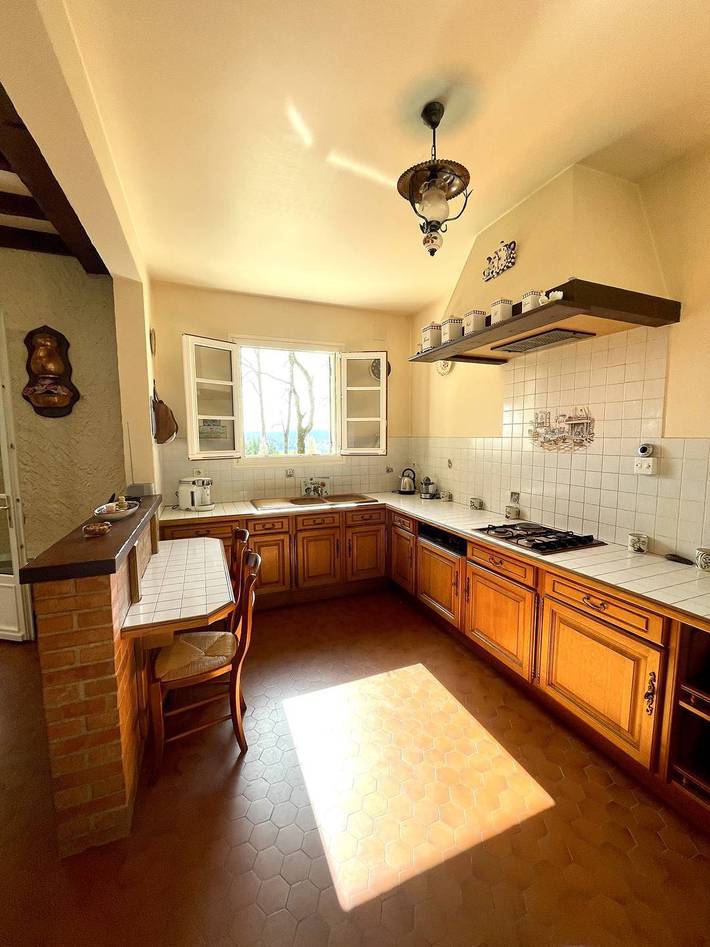 Gîte pour 6 personnes, avec piscine et vue à Trémolat - 4