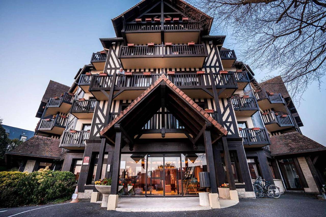 Best Western Plus Hostellerie Du Vallon in Trouville-sur-Mer, Région de Lisieux