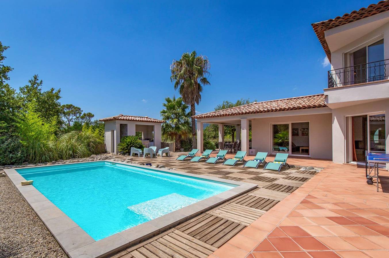 Villa pour 10 personnes avec jardin in Néoules, Côte méditerranéenne (France)