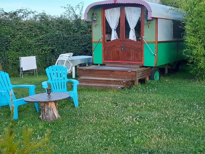 Gîte pour 3 personnes, avec jardin et vue à Angé - 2