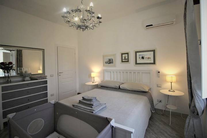 Location de vacances pour 4 personnes, avec piscine ainsi que vue et jardin à Greve In Chianti - 3