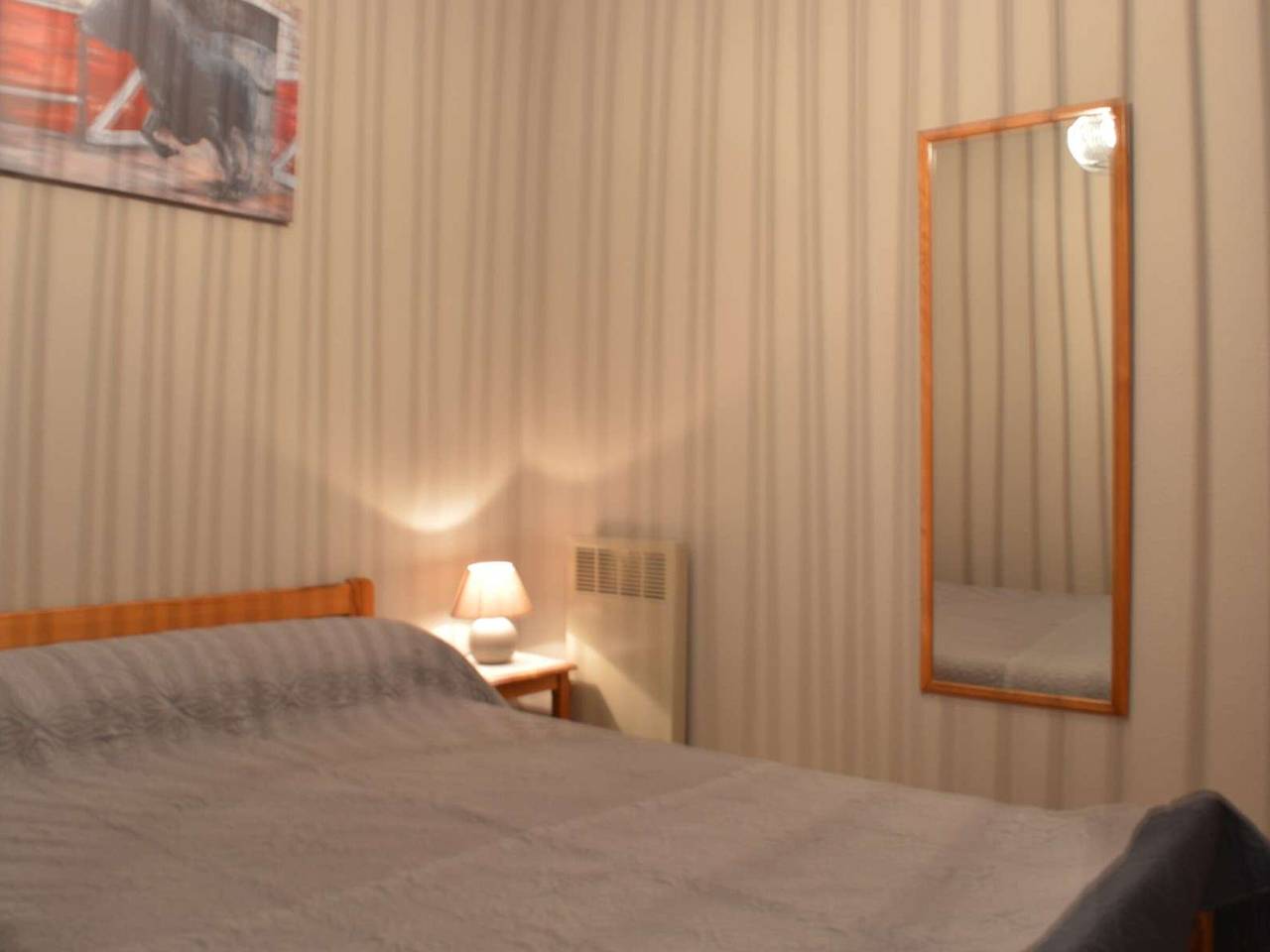 Entire apartment, Cozy 1-Br Apartment with Ac, Pool, Parking, Near Beach - Le Grau-du-Roi in Le Grau-du-Roi, Côte d'Améthyste