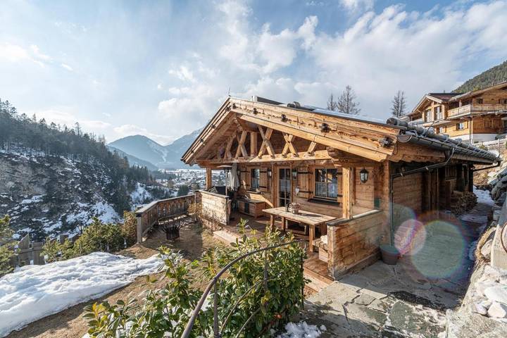 Vakantiewoning voor 2 personen, with Balkon and Terras as well as Whirlpool and Tuin in Scharnitz
