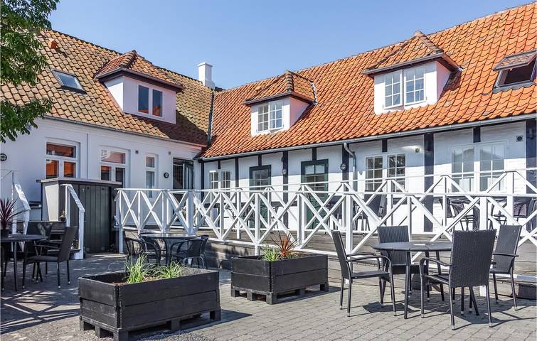 Ferienwohnung für 6 Personen, mit Terrasse in Svaneke