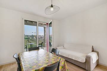 Holiday Rental for 3 People in Bardolino, Garda Mountains, Photo 2