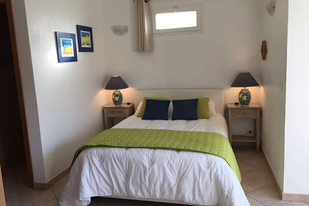 Ganze Wohnung, Klimatisiertes Studio Eg einer Villa, ruhige Lage, grüne Umgebung + Aussenterras in Vence, Cannes und Umgebung